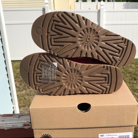 UGG Classic Mini Sequins Star - Picture 7 of 8